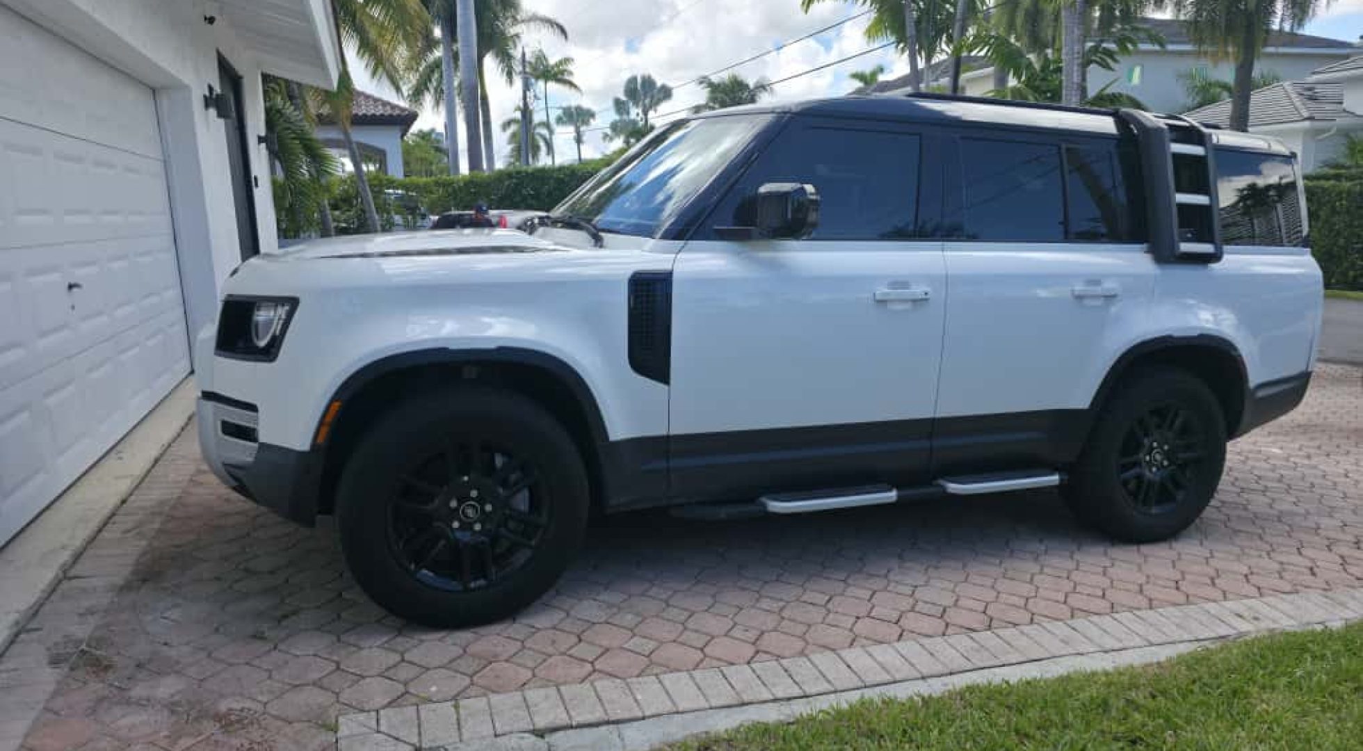 Land RoverDefender 110